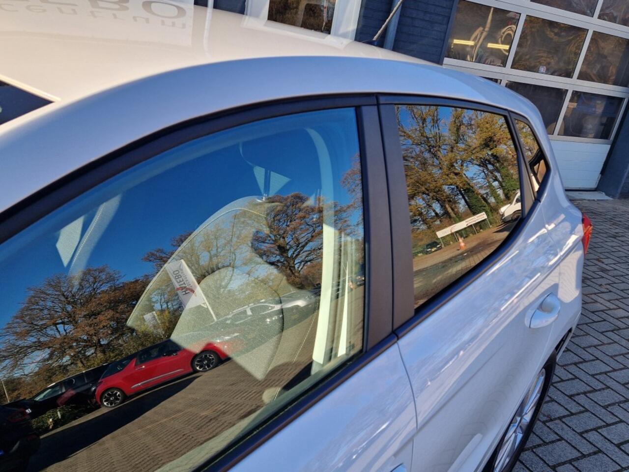 Seat IBIZA 1.0i TSI Business Intens Climate Cruise Apple Navigatie Nw.Type 1.eig.