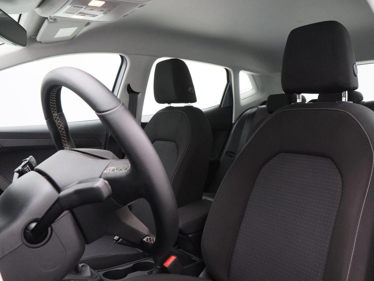 Seat IBIZA 1.0 TSi Style | LED | Carplay | Sensoren | Adaptive Cruise | Climate Control | Leder stuur | 15 Inch | 55.258 Km!!