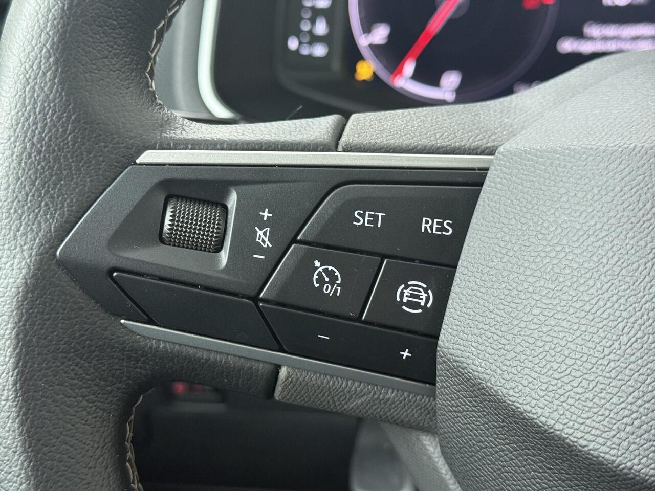 Seat IBIZA 1.0 EcoTSI Style Business Connect | 95 PK | Cruise control | Voorstoelen verwarmd | Apple Carplay/Android Auto |