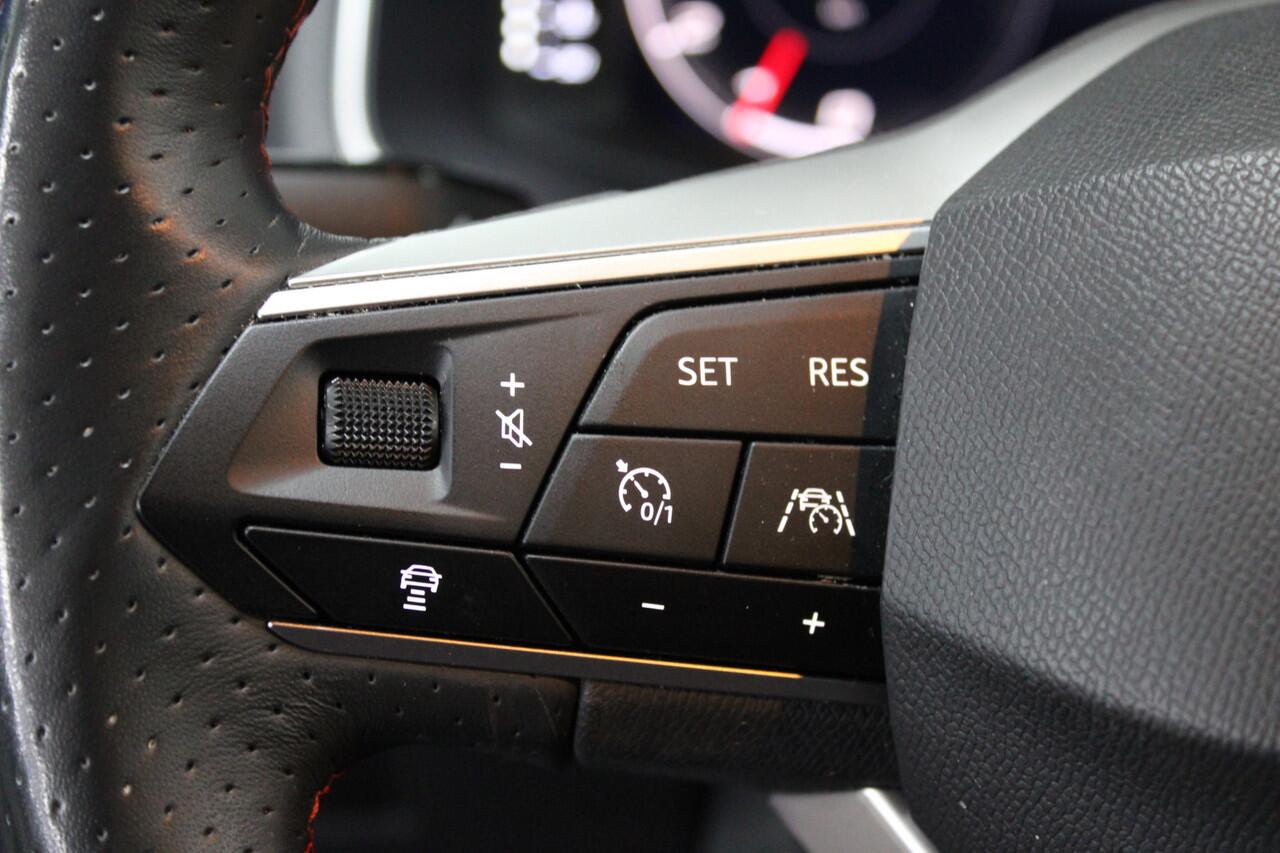 Seat IBIZA 1.0 EcoTSI FR Business Intense / 18'' LMV / FULL LED / STOELVERW. /