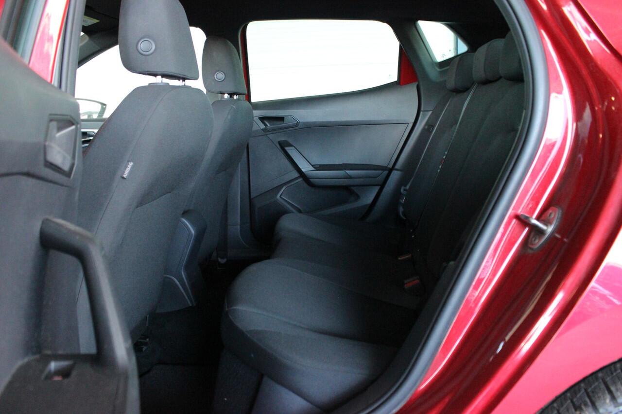 Seat IBIZA 1.0 TSI FR Business Intense Camera | Full LED | Carplay | Cruise | Navi | Clima | Bluetooth | 18" LMV | PDC