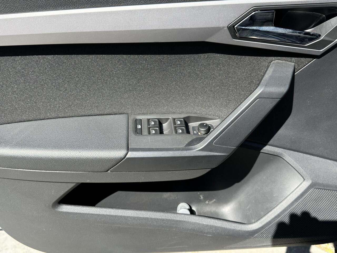 Seat IBIZA 1.0 TSI 115pk DSG FR Business Intense LED Panoramadak Climate Control Navigatie Virtual Cockpit Camera