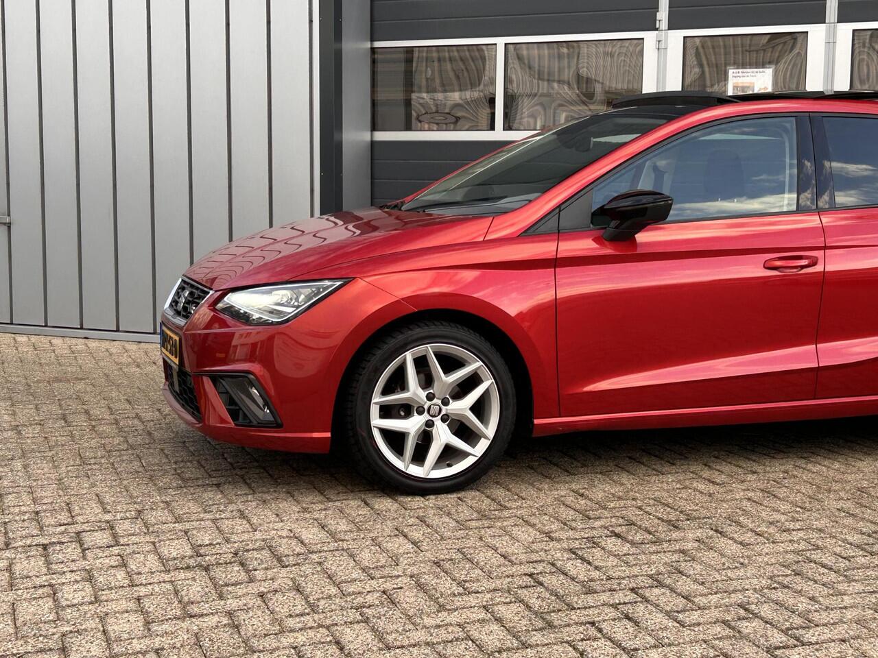 Seat IBIZA 5D 1.0 TSI FR | Pano | LED | Camera | Sensoren V+A | Trekhaak |
