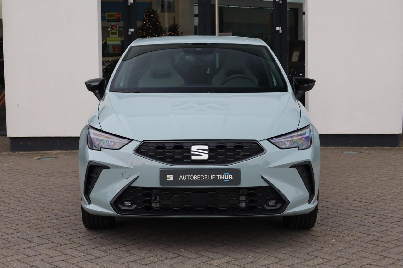 Seat IBIZA 1.0 EcoTSI FR Business Connect 115PK / 85kW Achteruitrijcamera, Apple Carplay & Android Auto, verwarmbare voorstoelen, Keyless Entry, dodehoekdetectie, full LED koplampen, navigatie, draadloos telefoon laden, groot digitaal instrumentenpaneel (Virtual Coc