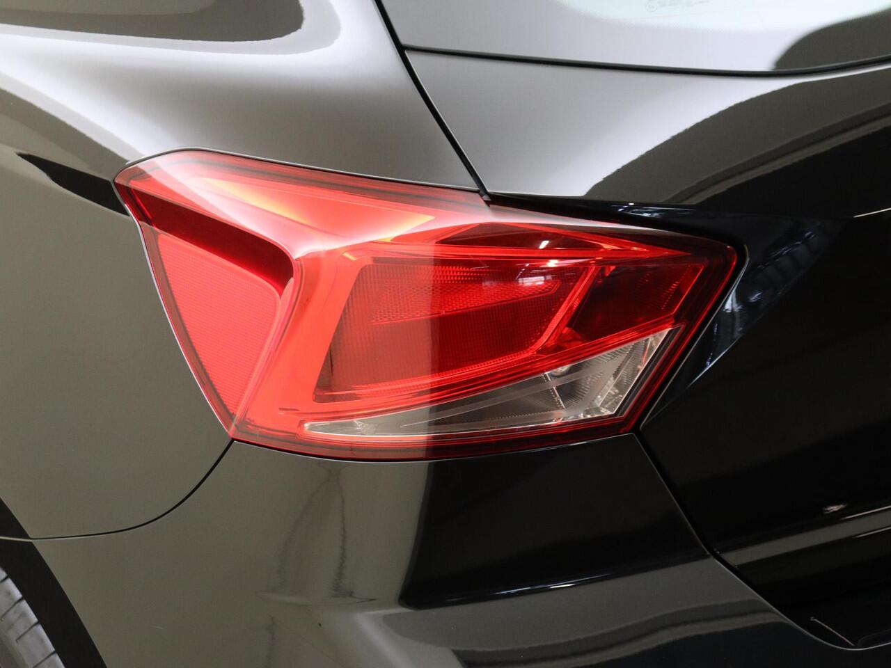 Seat IBIZA 1.0 EcoTSI Style Business Connect | CarPlay | Digital cockpit | Cruise control | Climate control | Elektrisch inklapbare buitenspiegels | Parkeersensoren achter |