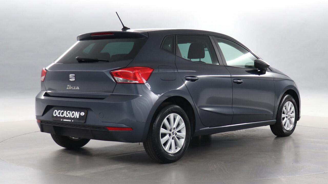 Seat IBIZA 1.0 EcoTSI 95pk Style Business Connect / Navigatie via App Connect / Stoelverwarming / Parkeersensoren