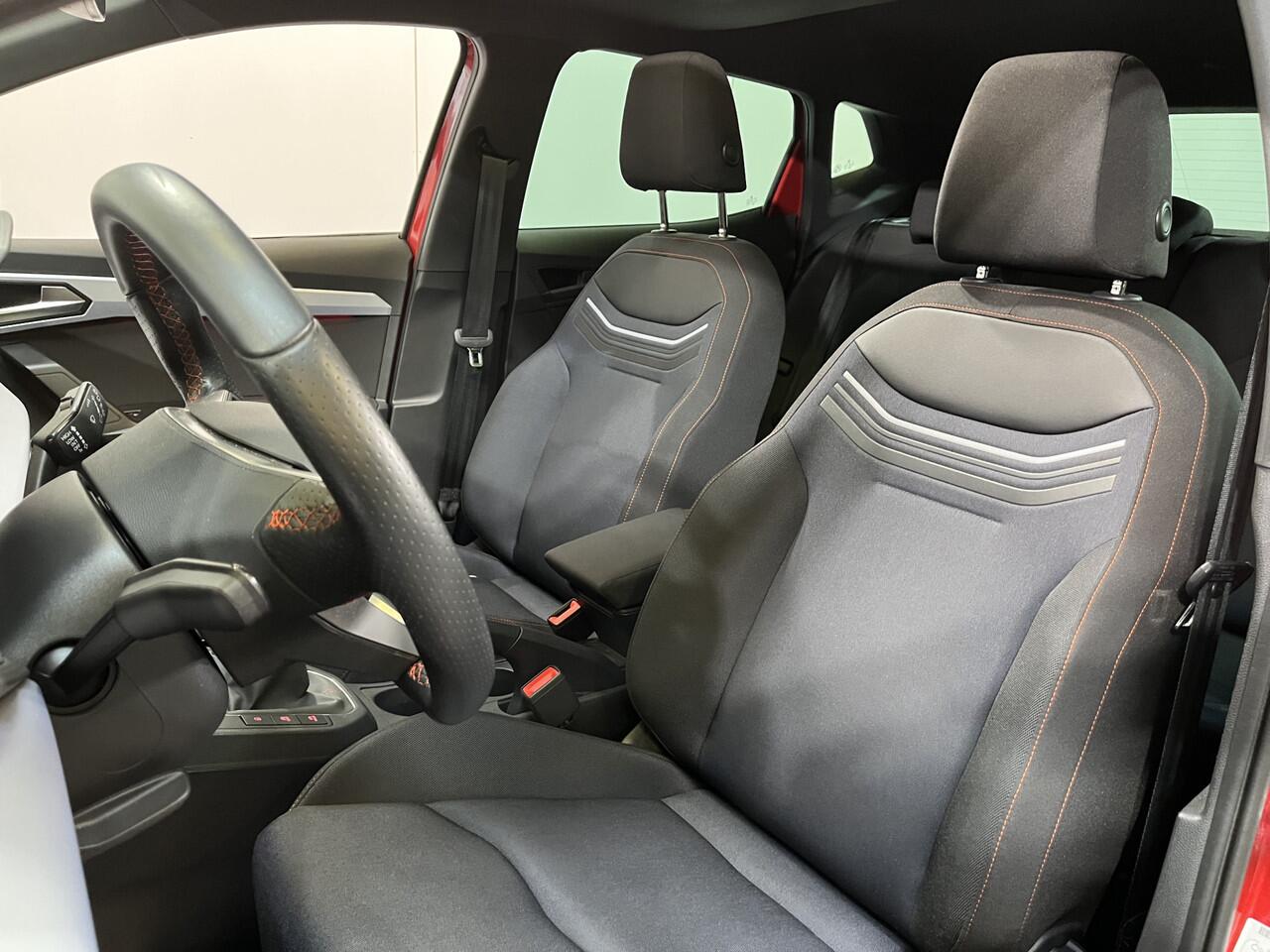 Seat IBIZA 1.0 TSI FR / 110 PK/ PANO/ RIJ-MODI/ PARK. SENSOREN + CAMERA / STOELVERWARM./ FULL LINK/ CLIMA/ NAVI/ DAB/ 18'' LMV