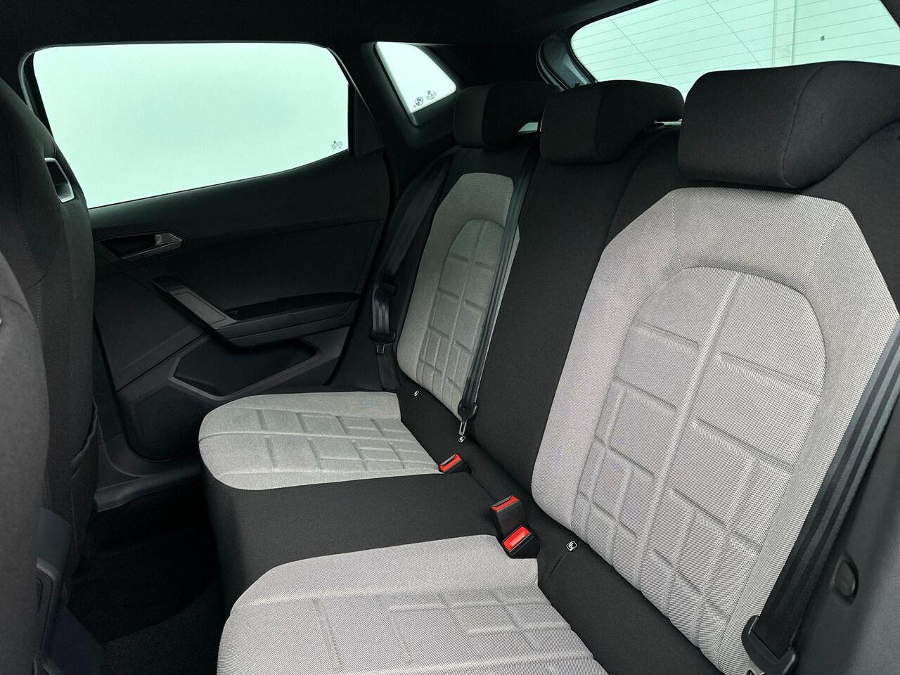 Seat IBIZA FR Business Connect 1.0 EcoTSI 70 kW / 95 PK Hatch