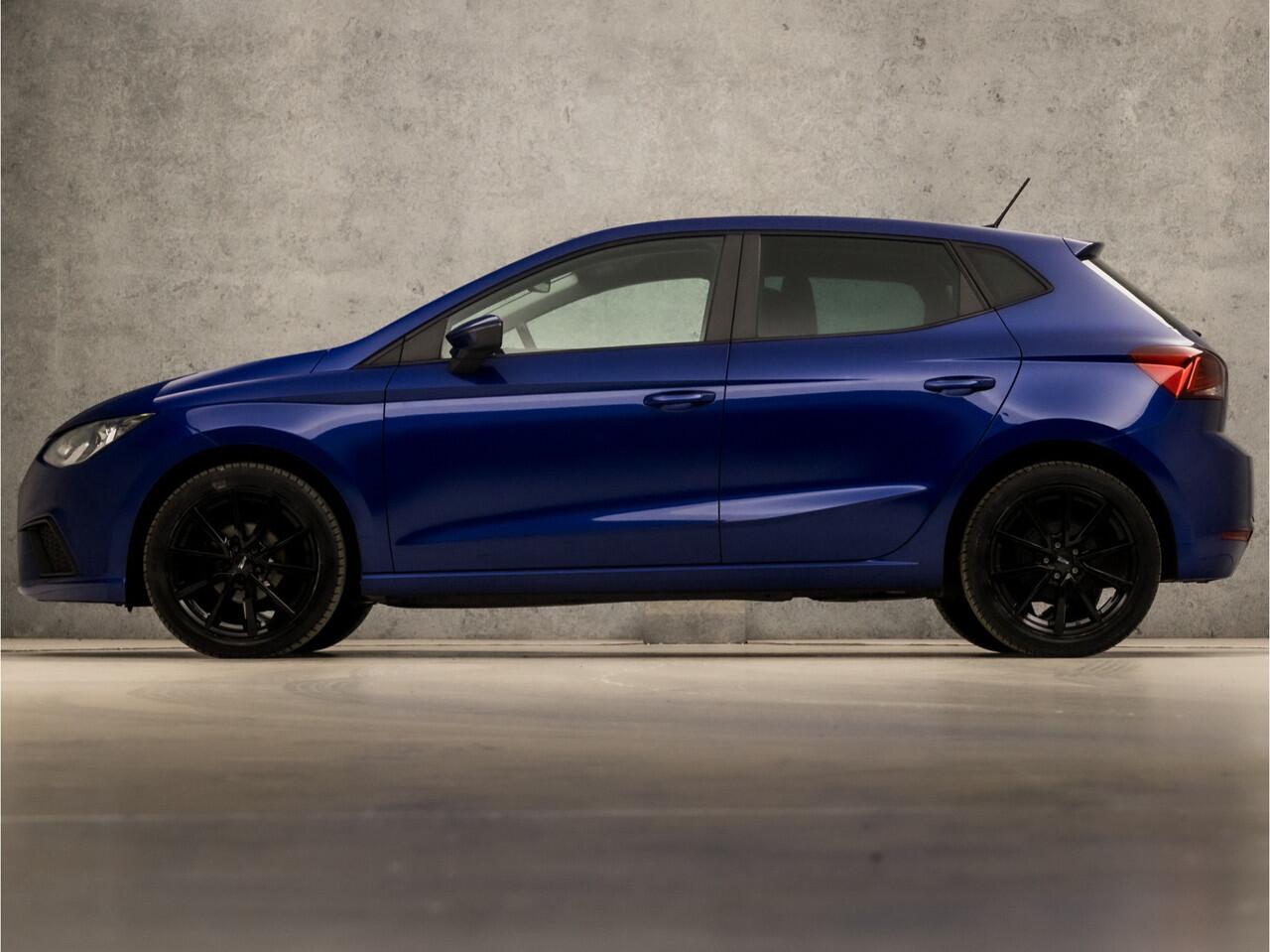 Seat IBIZA 1.0 TSI Sport (APPLE CARPLAY, GROOT NAVI, CLIMATE, CRUISE, SPORTSTOELEN, PARKEERSENSOREN, GETINT GLAS, LM VELGEN, NIEUWSTAAT)