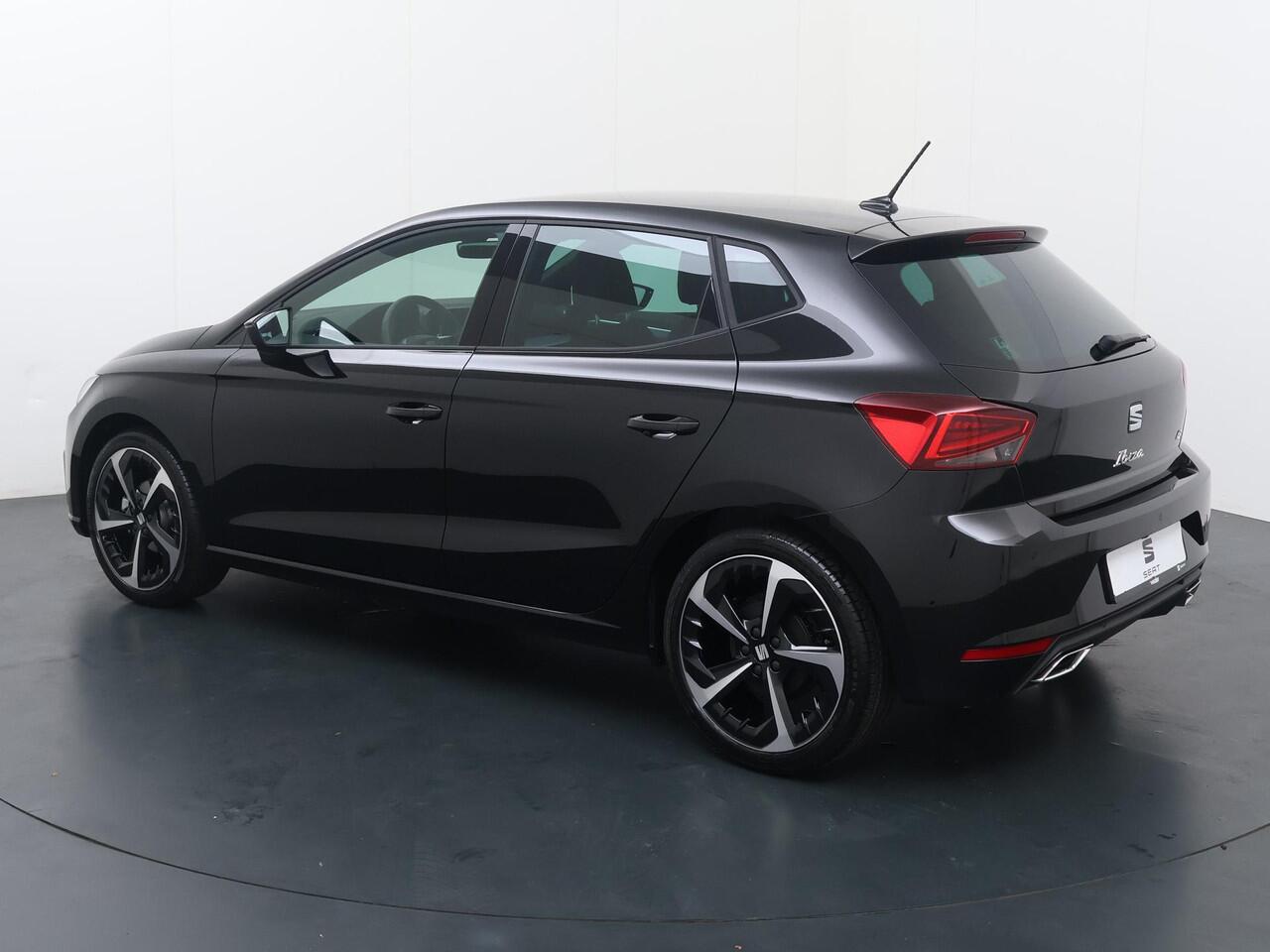 Seat IBIZA FR Business Connect 1.0 EcoTSI 70 kW / 95 PK Hatch