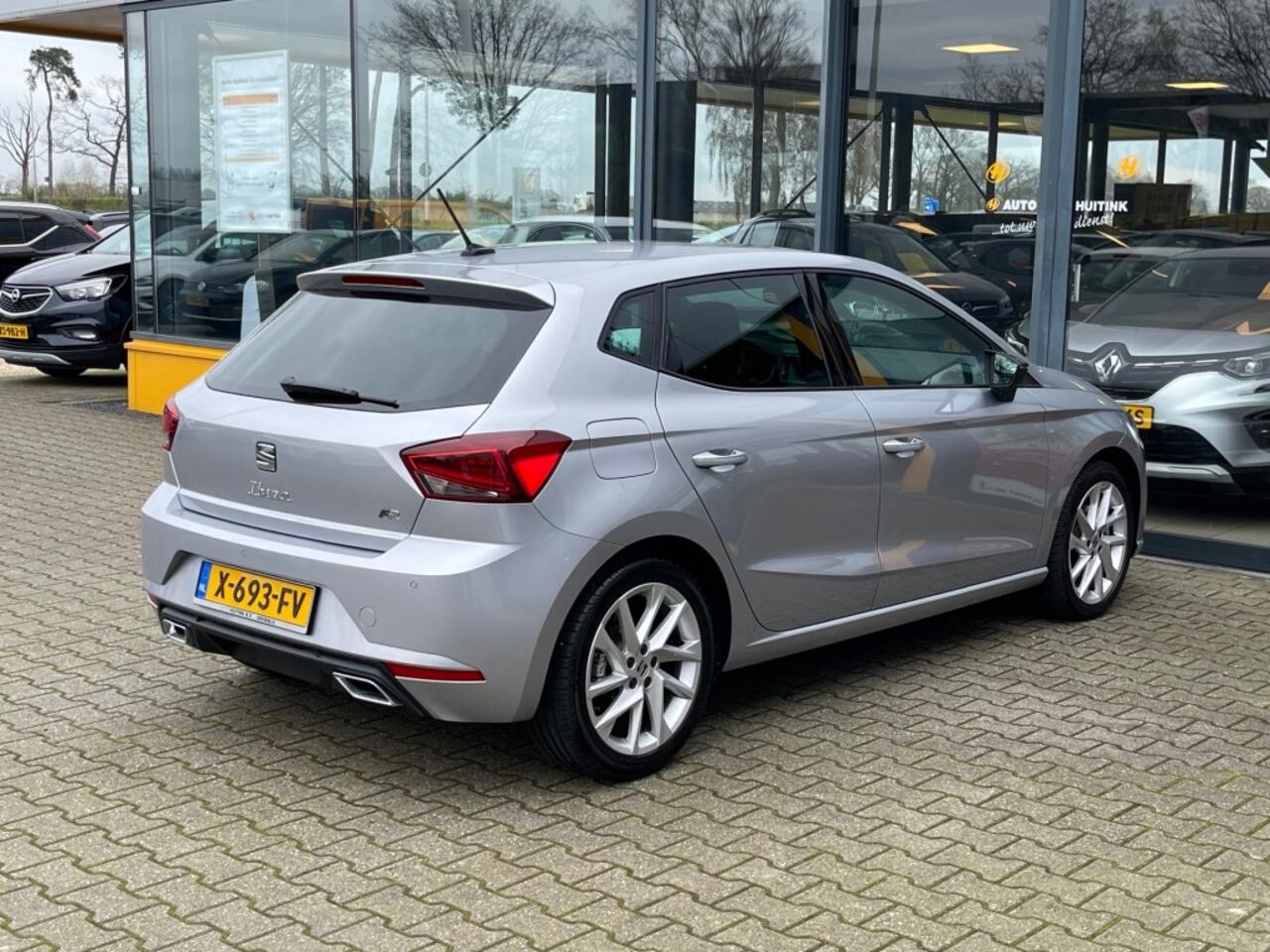 Seat IBIZA 1.0 TSI 110 pk FR Business - LED - Navi/Applecarplay/Android