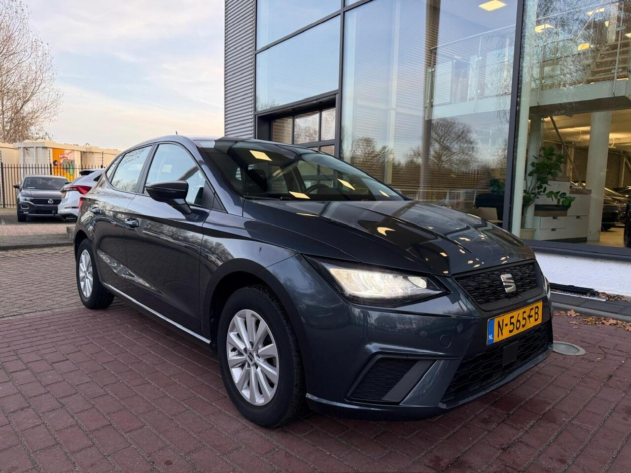 Seat IBIZA 1.0 EcoTSI Style Online /Led Koplampen / 16 Inch / PDC / Apple Carplay