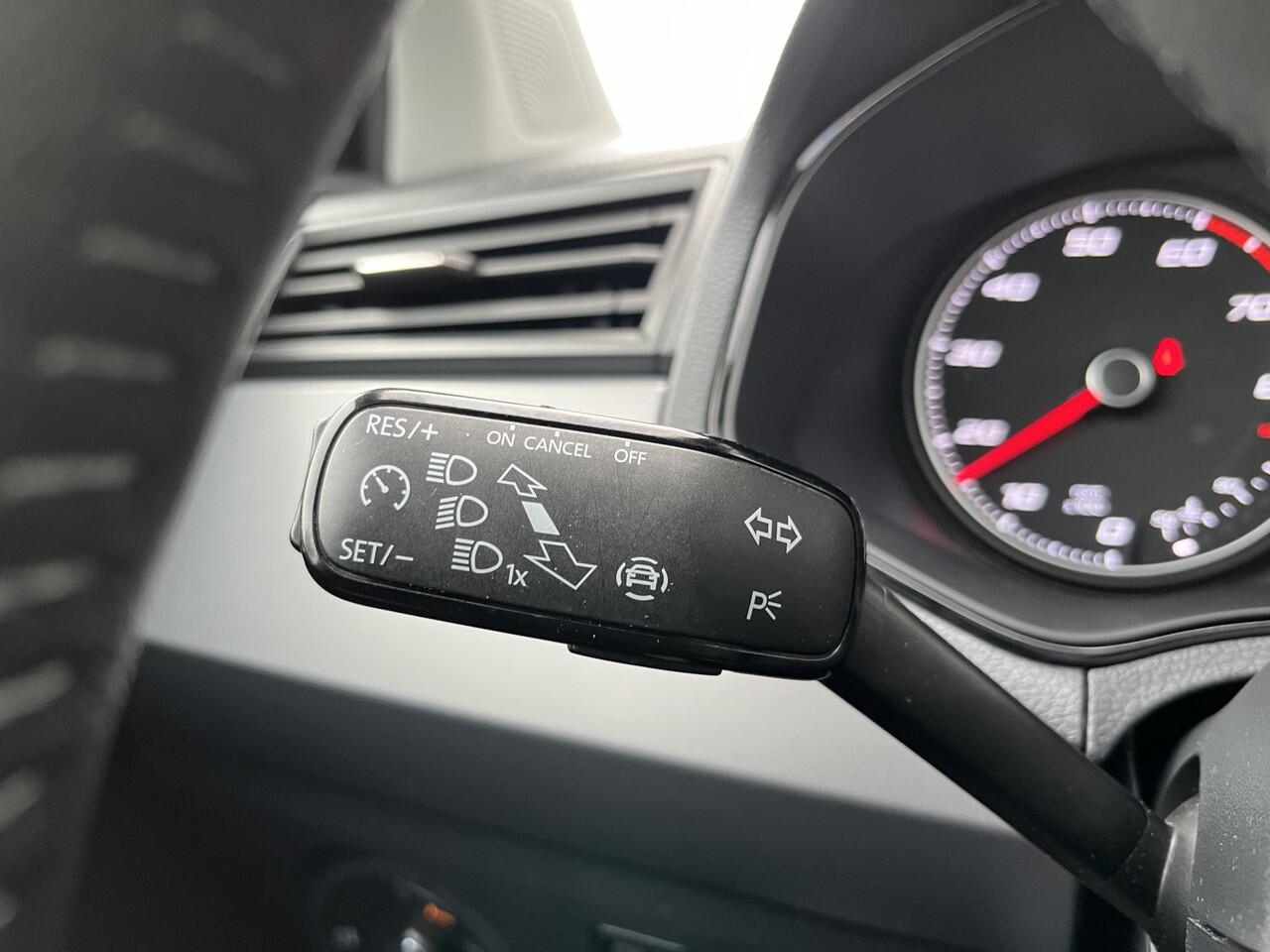 Seat IBIZA 1.0 TSI Style / CRUISE CONTROL/ NAVI/ RADIO/ AUX/ CLIMA/ ISOFIX