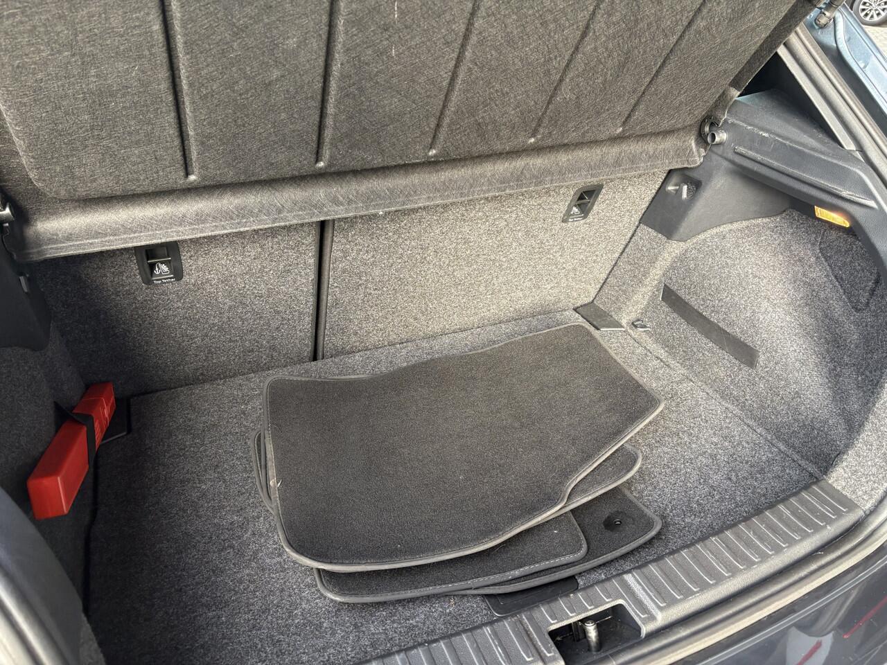 Seat IBIZA 1.5 TSI 150 pk Sport DSG | Carplay | Climate Control | 17" Lichtmetalen velgen |