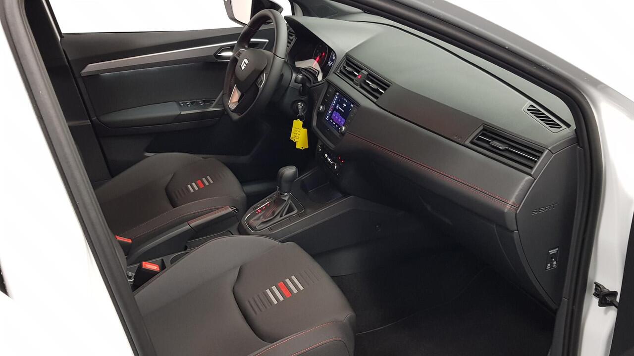 Seat IBIZA 1.0 TSI 110pk DSG FR Climate Control | Parkeer sensoren | Verwarmde voorstoelen | DAB | Lichtmetalen velgen