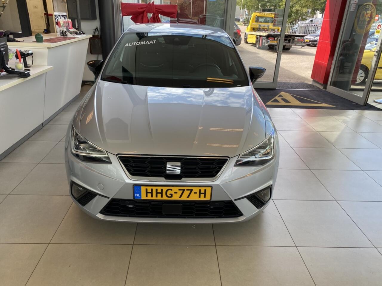 Seat IBIZA 1.0 EcoTSI FR Business Connect,Automaat/Keyless/Uniek!!/Lage kilometerstand!/Stoelverwarming/Virtual cockpit/Sfeerverlichting/Climate control/Cruise control Adaptief/Spraakbediening,LED koplampen/Apple carplay/Parkeersensoren V&A/Lane assist/Bluetooth/DAB
