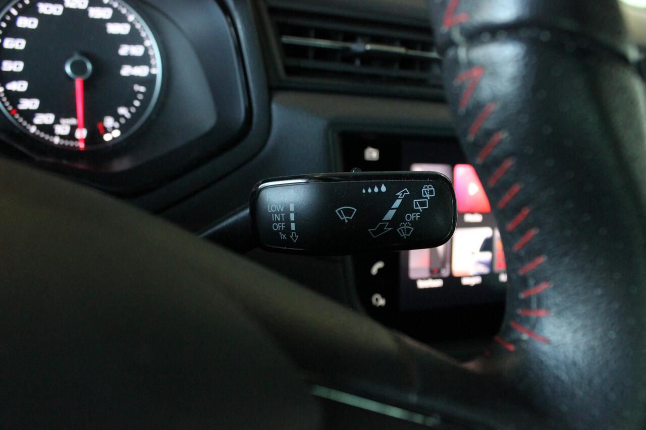 Seat IBIZA 1.0 TSI FR Business Intense Camera | Full LED | Carplay | Cruise | Navi | Clima | Bluetooth | 18" LMV | PDC