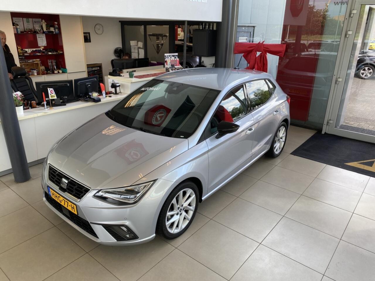 Seat IBIZA 1.0 EcoTSI FR Business Connect,Automaat/Keyless/Uniek!!/Lage kilometerstand!/Stoelverwarming/Virtual cockpit/Sfeerverlichting/Climate control/Cruise control Adaptief/Spraakbediening,LED koplampen/Apple carplay/Parkeersensoren V&A/Lane assist/Bluetooth/DAB