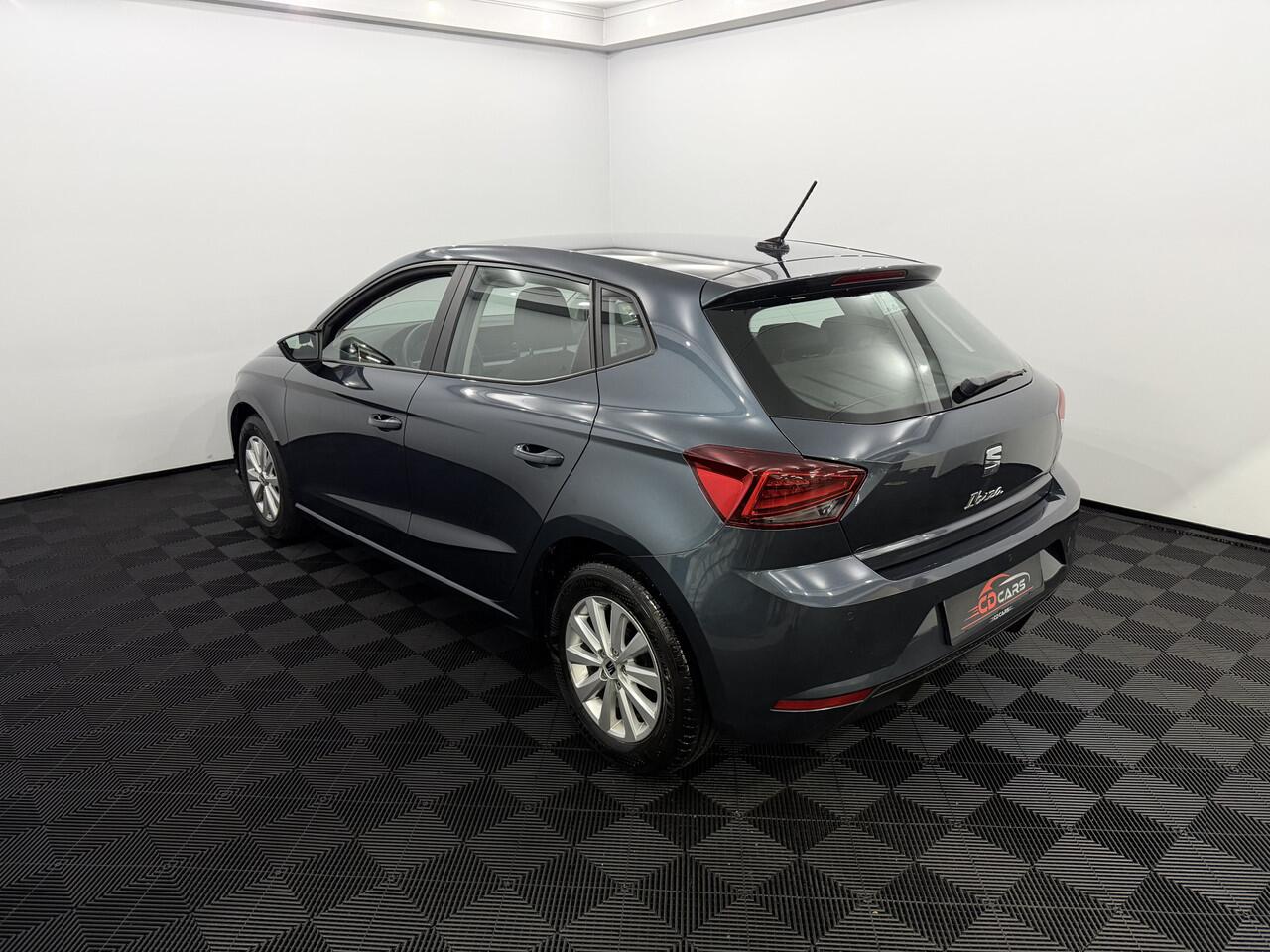 Seat IBIZA 1.0 MPI Style Camera, Apple carplay, Clima, Cruise control, A start stop, Lichtmetalen velgen, Radio