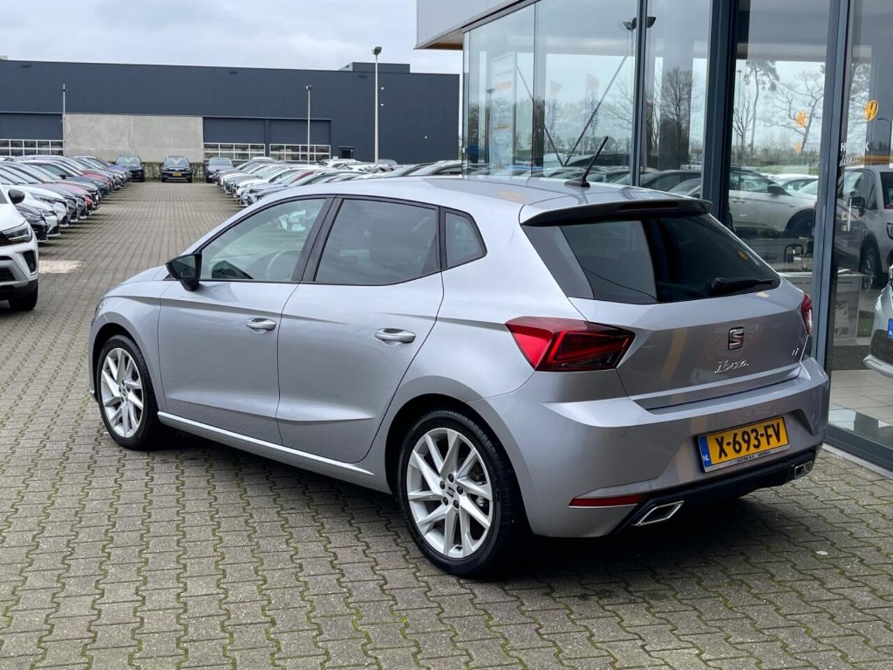 Seat IBIZA 1.0 TSI 110 pk FR Business - LED - Navi/Applecarplay/Android