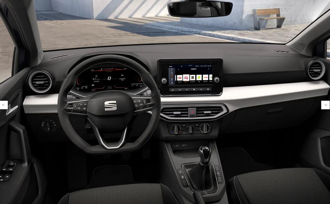 Seat IBIZA 1.0 EcoTSI Style Black Apple CarPlay(TM) & Android Auto(TM) / Parkeersensoren achter / Cruise Control / Multifunctioneel lederen stuurwiel