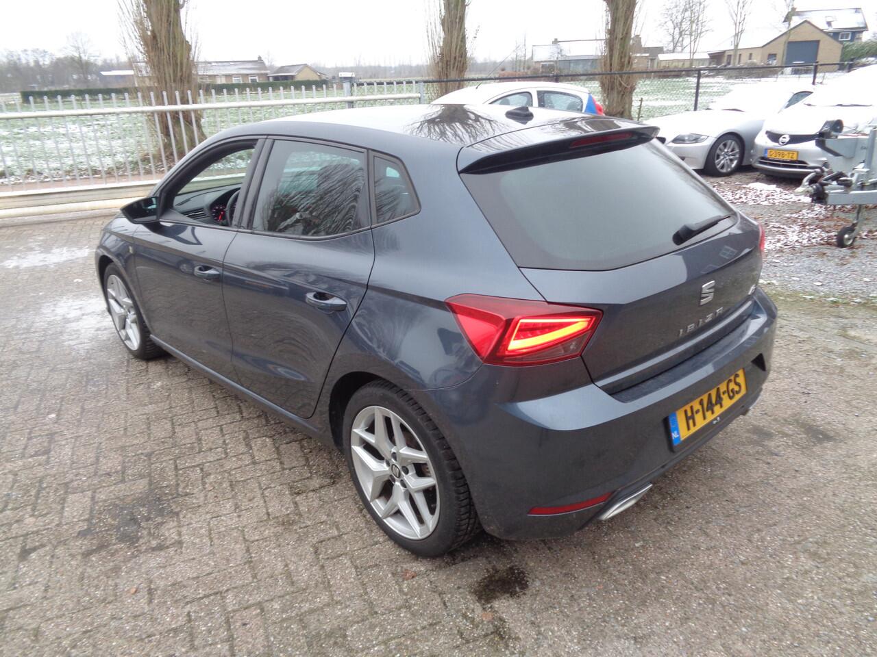 Seat IBIZA 1.0 TSI FR Business Intense Ecc,camera, PDC, Navigatie, carplay/android auto