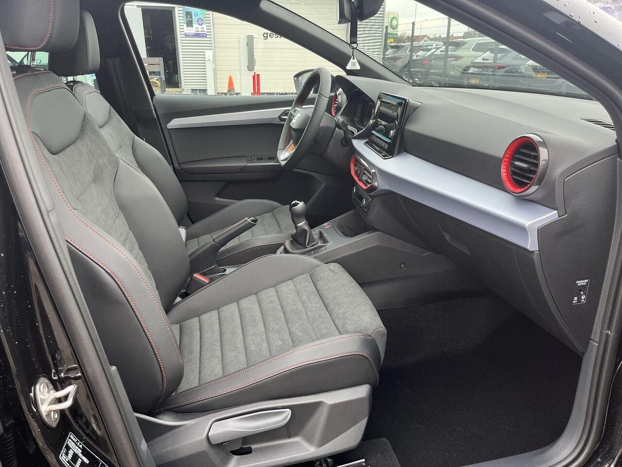 Seat IBIZA FR Business Connect 1.0 EcoTSI 70 kW / 95 PK Hatch 5 deurs | 5 versn. handbak | 18 inch lichtmetalen velgen | Herwaardering | Privatelease 420,- Per maand!