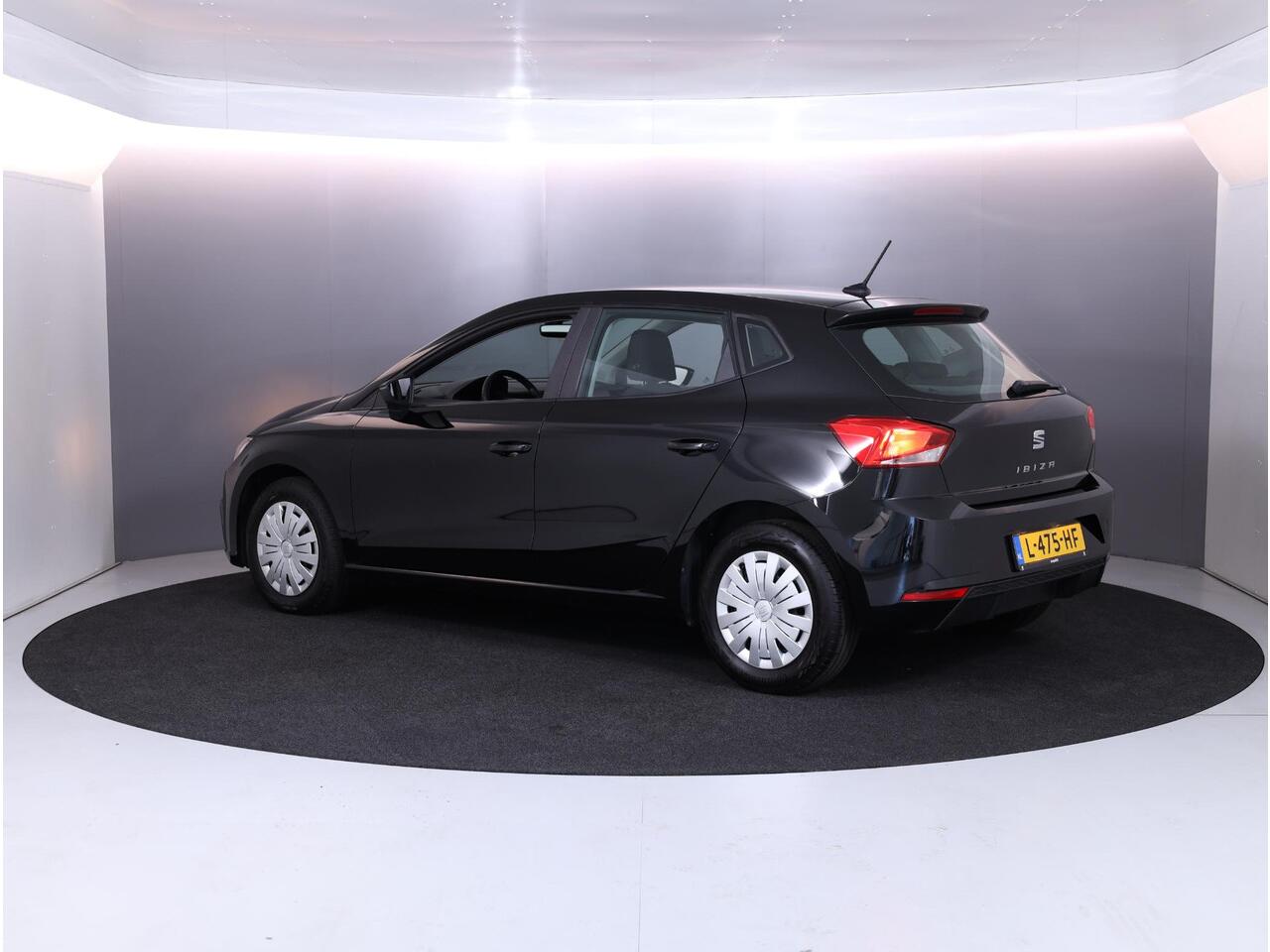 Seat IBIZA 1.0 TSI Style 95PK | Navigatie via app | Parkeersensoren | Airco |