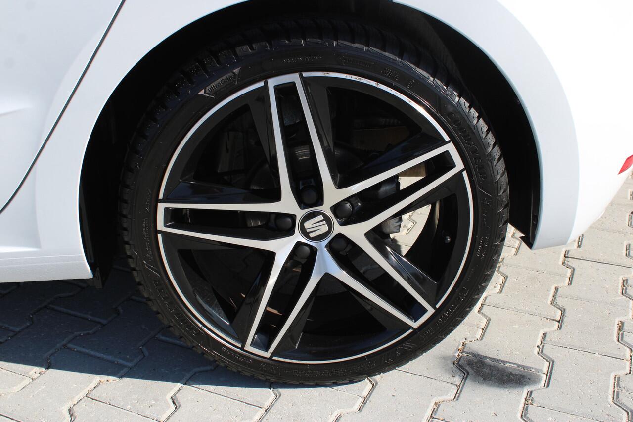 Seat IBIZA 1.0 EcoTSI FR Business Intense | Incl. 12 maanden garantie | Beats audio | Adaptieve cruise control | Climate control | Apple carplay/Android auto | DAB radio | Parkeercamera |