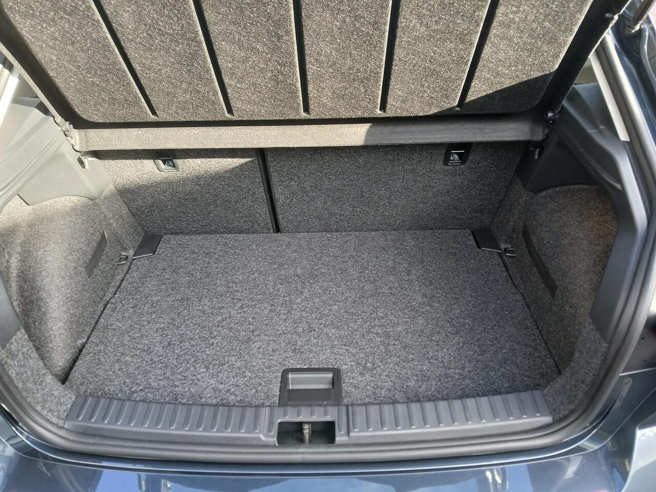 Seat IBIZA 1.0 TSI (116pk) Style Business Connect + Camera + Carplay + Dodehoek detec. + Winterpakket etc.