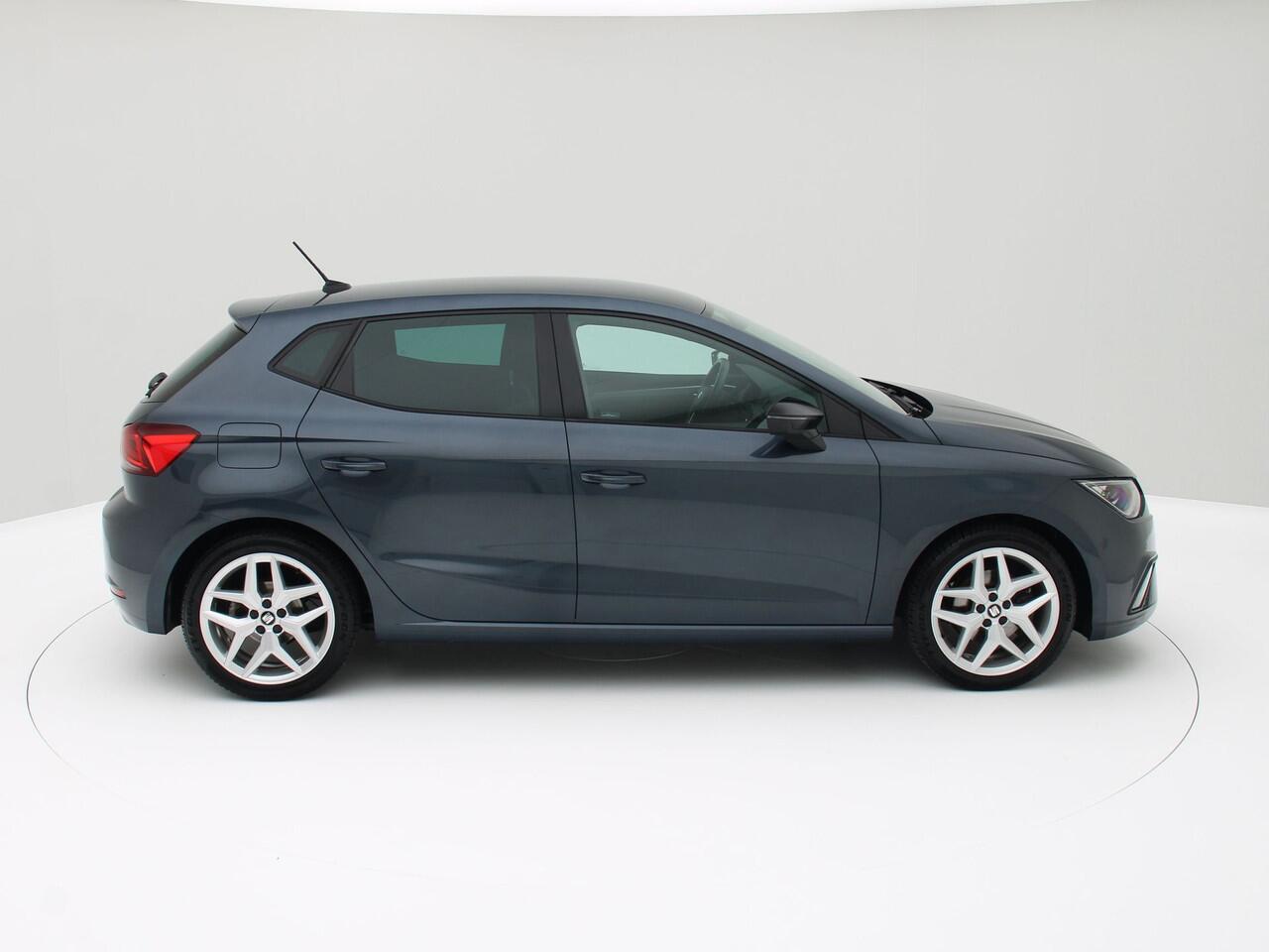Seat IBIZA 1.0 TSI FR Business Intense Alcantara / Carplay / Origineel NL