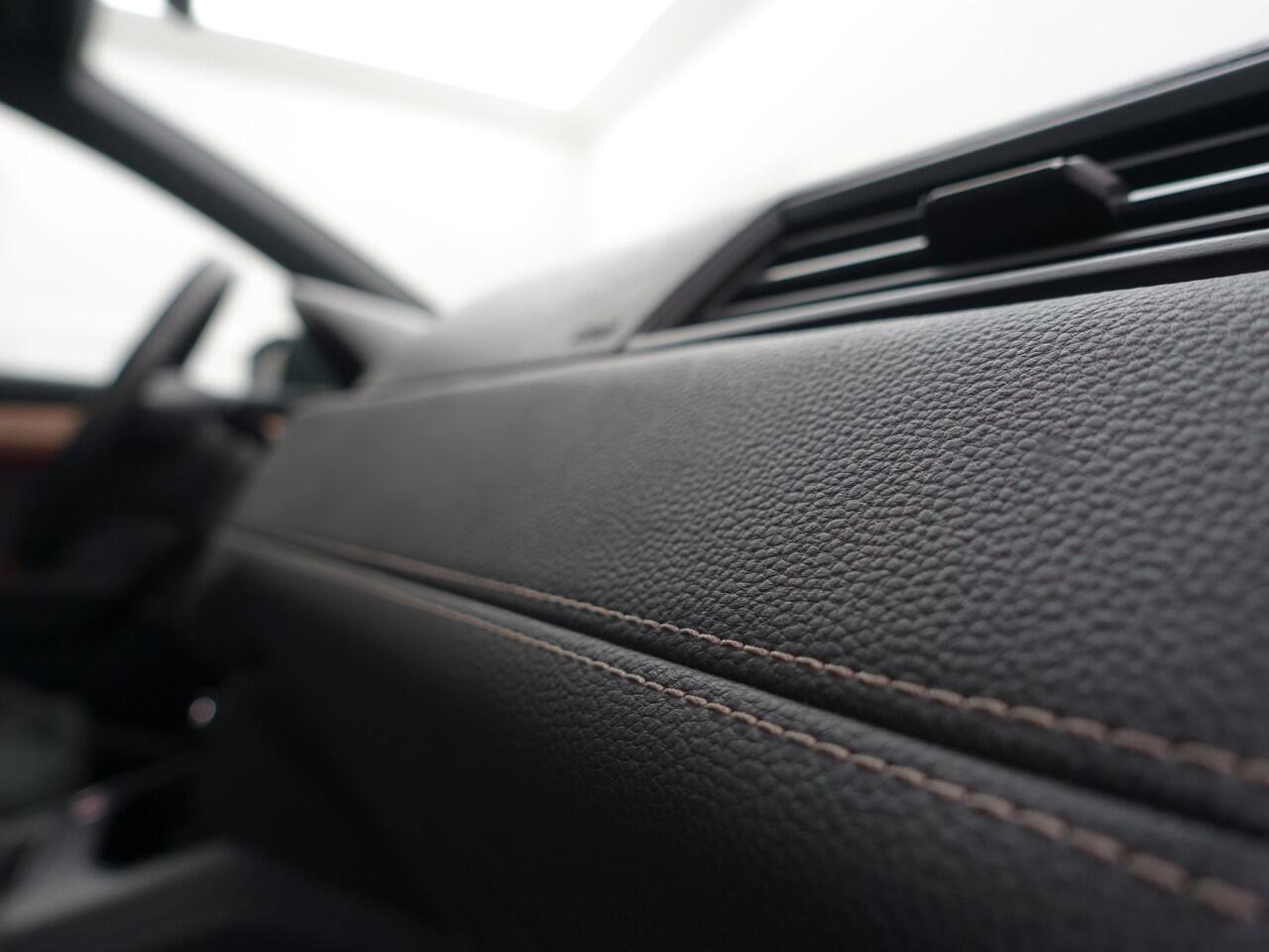 Seat IBIZA 1.0 TSI Excellence- Alcantara Interieur, CarPlay, Sfeerverlichting, Front Assist, Keyless, Stoelverwarming