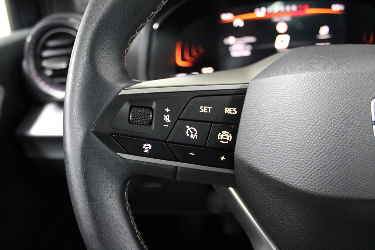 Seat IBIZA 1.0 EcoTSI Xcellence 115pk 5 jaar garantie / Keyless / Full led / 16'' LMV / Camera /