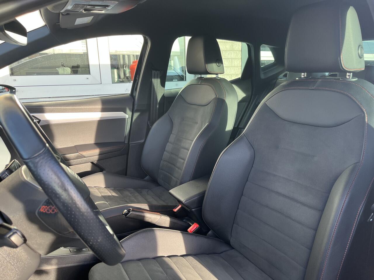 Seat IBIZA 1.0 TSI FR Business Intense / CAMERA/ PARK. SENSOREN/ LED PLUS/ ADAPT. CRUISE/ STOELVERWARM./ LEDER/ ALCANTARA/ VIRTUAL COCKPIT/ NAVI/ CLIMA