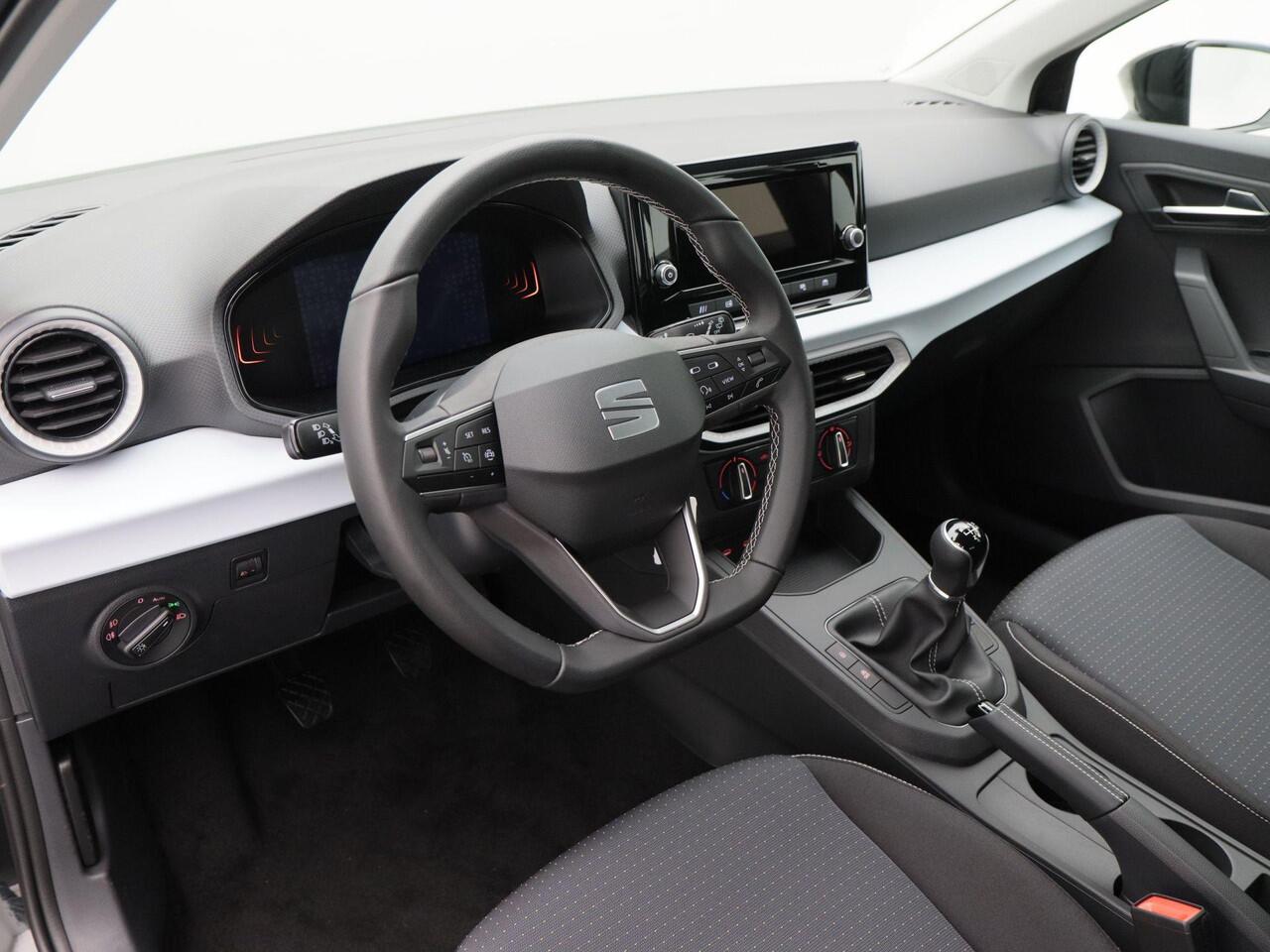 Seat IBIZA Style Plus 1.0 TSI 95PK | Parkeersensoren | Airco | Cruise control | DAB radio