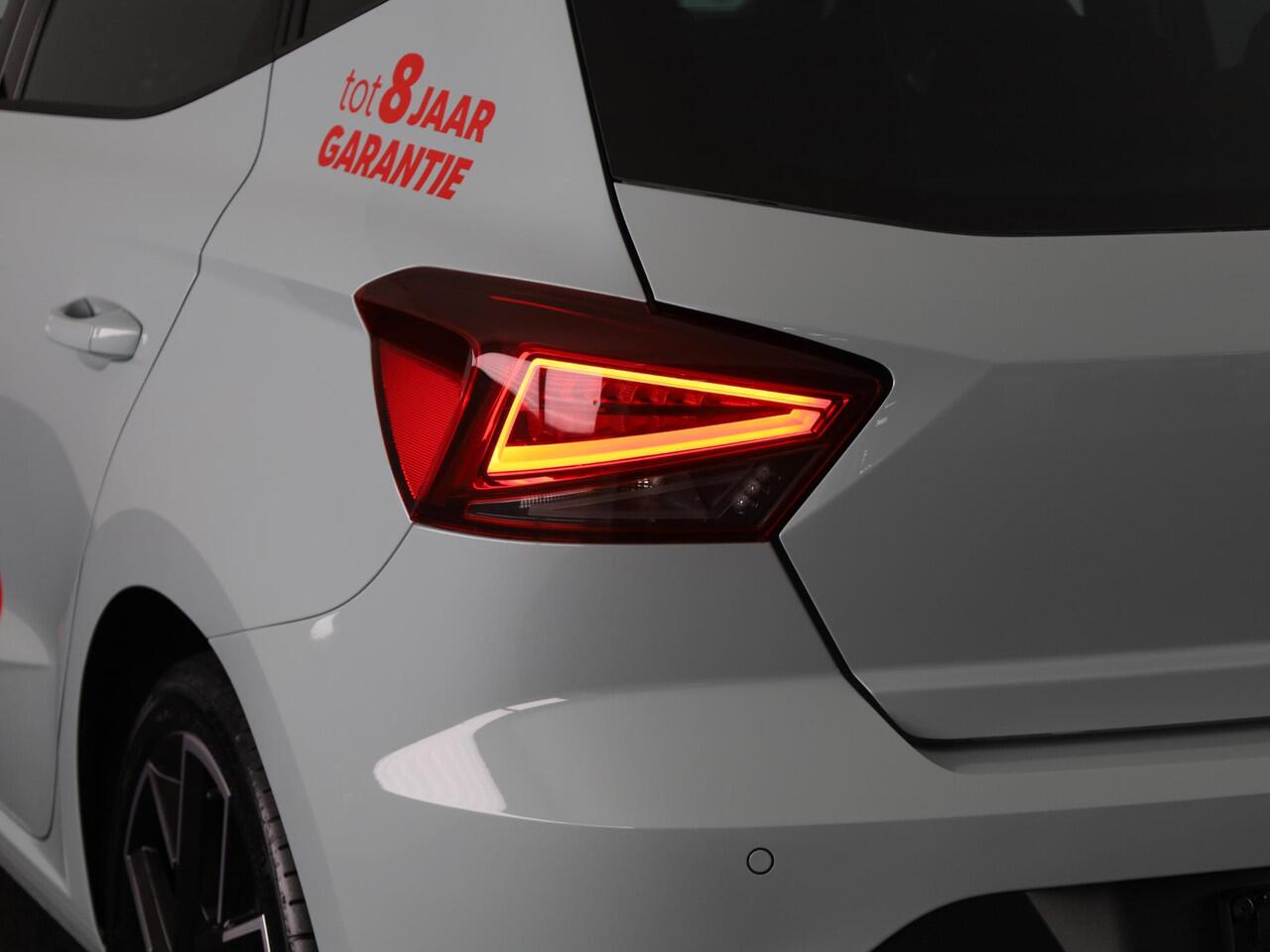 Seat IBIZA 1.0 EcoTSI FR Business Connect | Oniric Grey | Velgen 'Performance Machined' 18 inch