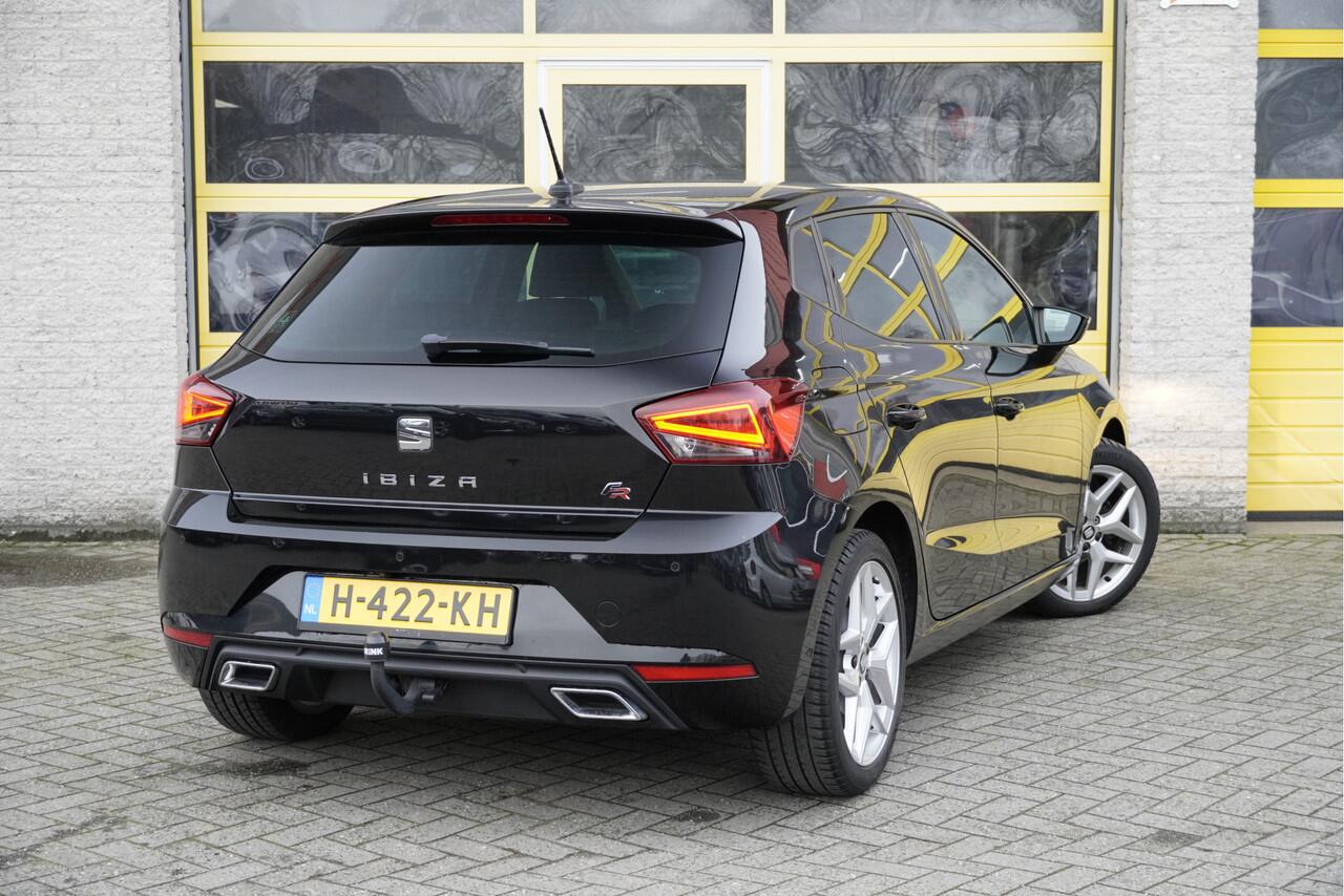 Seat IBIZA 1.0 TSI 5drs FR Business Intense BJ2020 Lmv 17" | Led | Pdc | Navi | Afneembare trekhaak | App-Connect | Climate control | Cruise control | Sportstoelen | Zwarte hemel | Extra getint glas