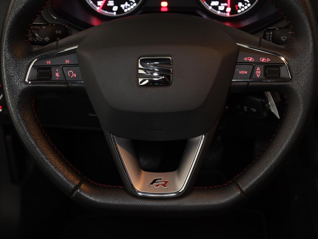 Seat IBIZA 1.0 EcoTSI FR Business Intense 95 pk | Navigatie | Parkeersensoren | Achteruitrijcamera | Apple Carplay/Android Auto | BEATS audio |