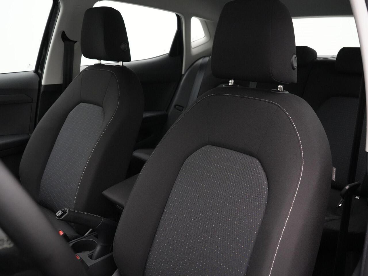 Seat IBIZA 1.0 EcoTSI 95 pk Style Plus | Parkeersensoren achter | Virtual Cockpit | Cruise Control