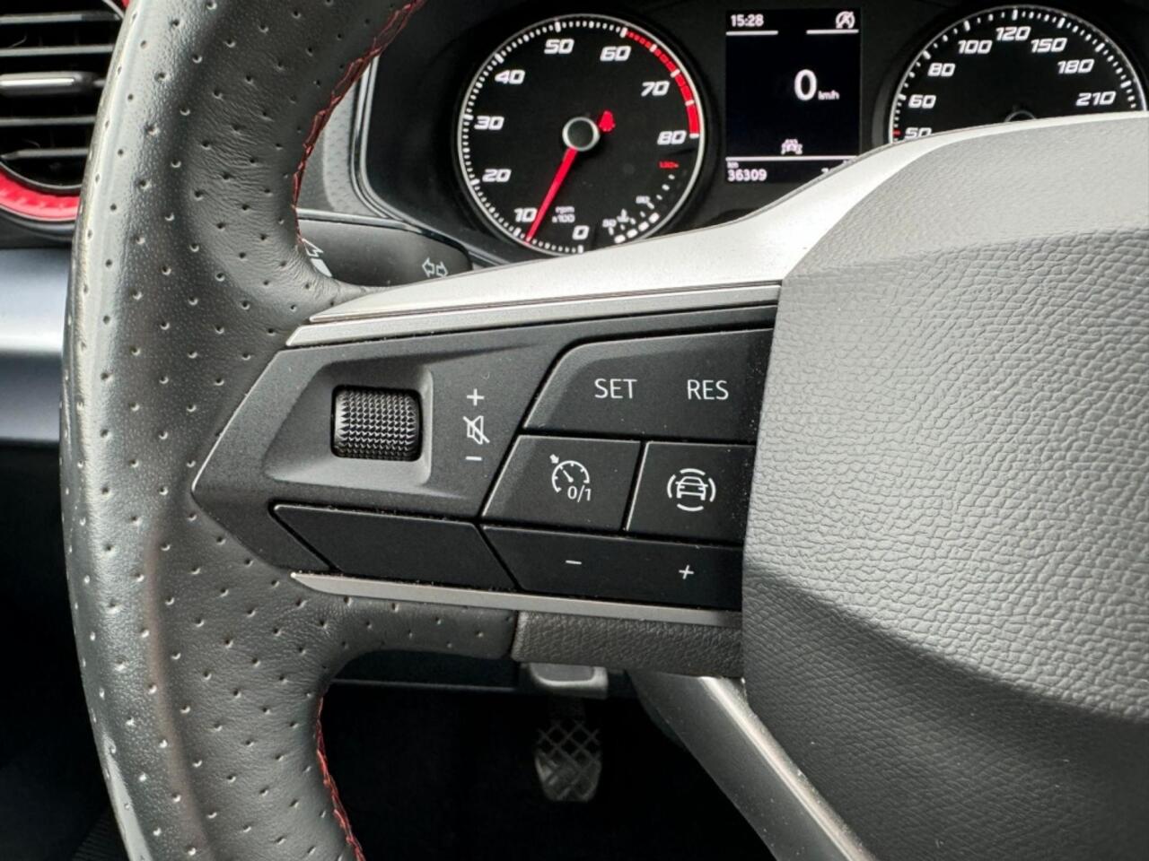 Seat IBIZA 1.0 MPI 80pk FR | Climate | Cruise | Carplay