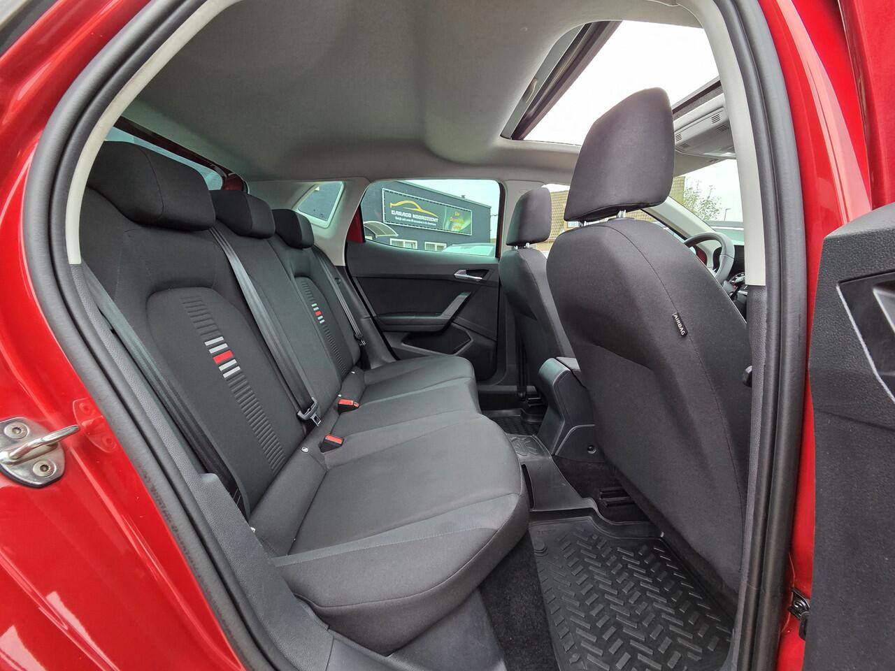 Seat IBIZA 1.0 TSI FR 116PK Business Intense PANORAMADAK|ADAPTIVE CRUISE CONTROL|CAMERA|CARPLAY|NAVIGATIE|STOELVETWARMING|18 INCH|DEALER ONDERHOUDEN Maandag tot Vrijdag geopend van 09.00 uur tot 20.00 uur en Zaterdag van 09.00 tot 18.00 uur