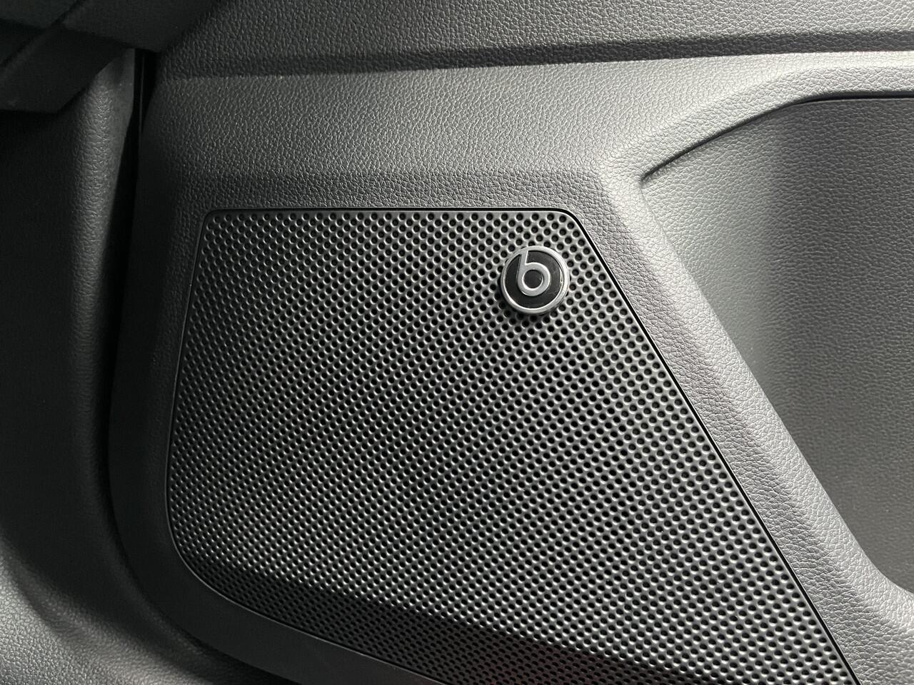 Seat IBIZA 1.0 EcoTSI FR / Digitaal dashboard / LED / App connect / Climate controle / Parkeersensoren / Lichtmetaal 18 inch / **