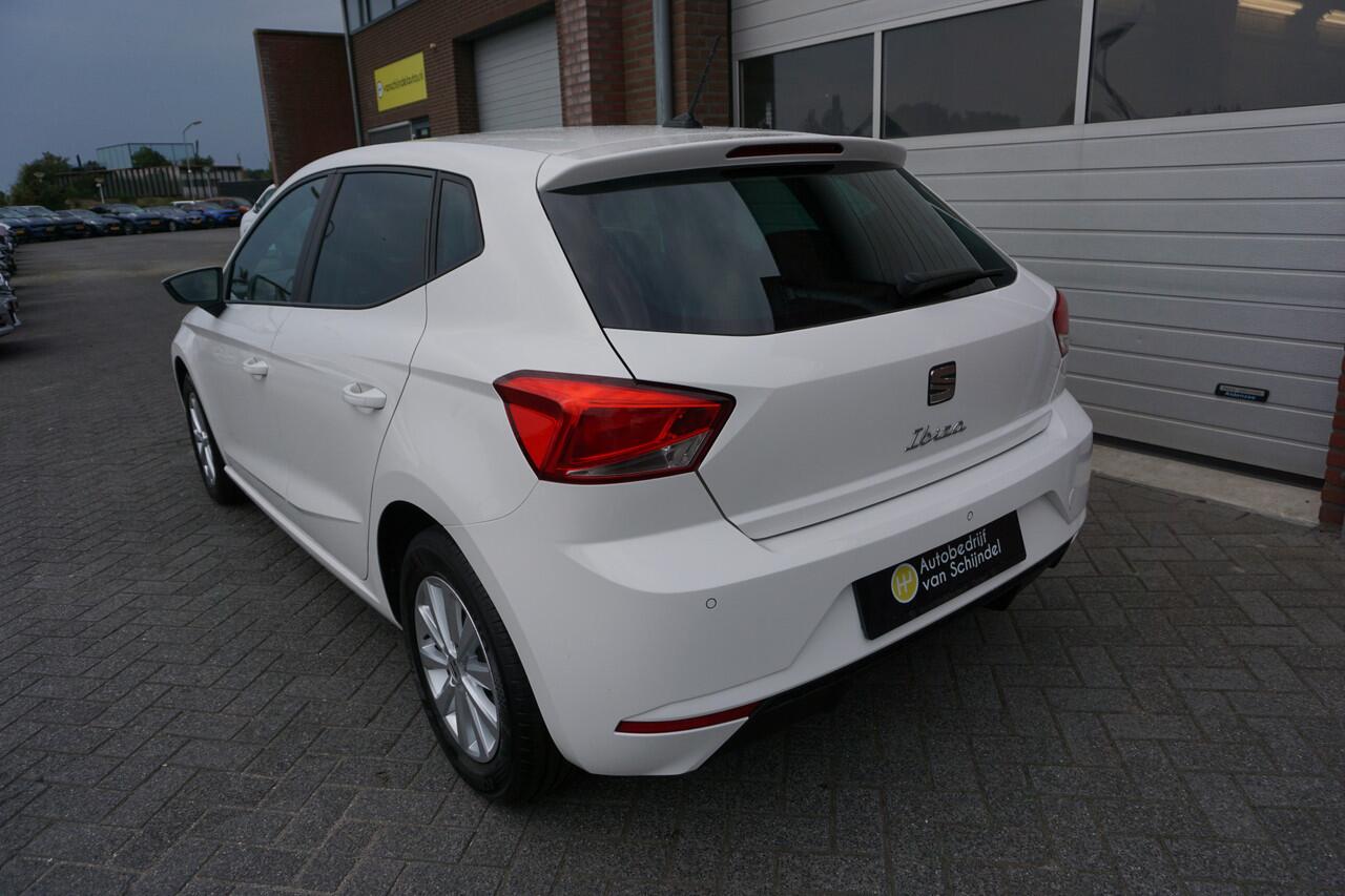 Seat IBIZA 1.0 TSI 110PK STYLE - CAMERA - PDC V+A - APPLE CARPLAY/ANDROID - ADAPT. CRUISE- STOELVERWARMING - DAB+ - LANE ASSIST - L.M. VELGEN - PRIVACYGLAS - BLUETOOTH DEALER ONDERHOUDEN - PERFECTE STAAT