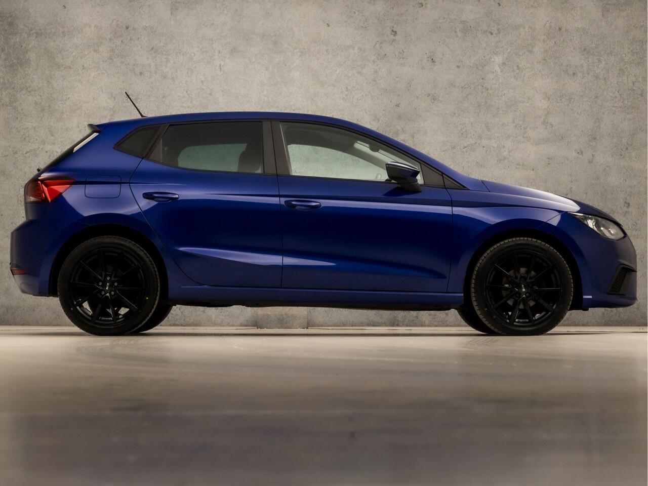 Seat IBIZA 1.0 TSI Sport (APPLE CARPLAY, GROOT NAVI, CLIMATE, CRUISE, SPORTSTOELEN, PARKEERSENSOREN, GETINT GLAS, LM VELGEN, NIEUWSTAAT)