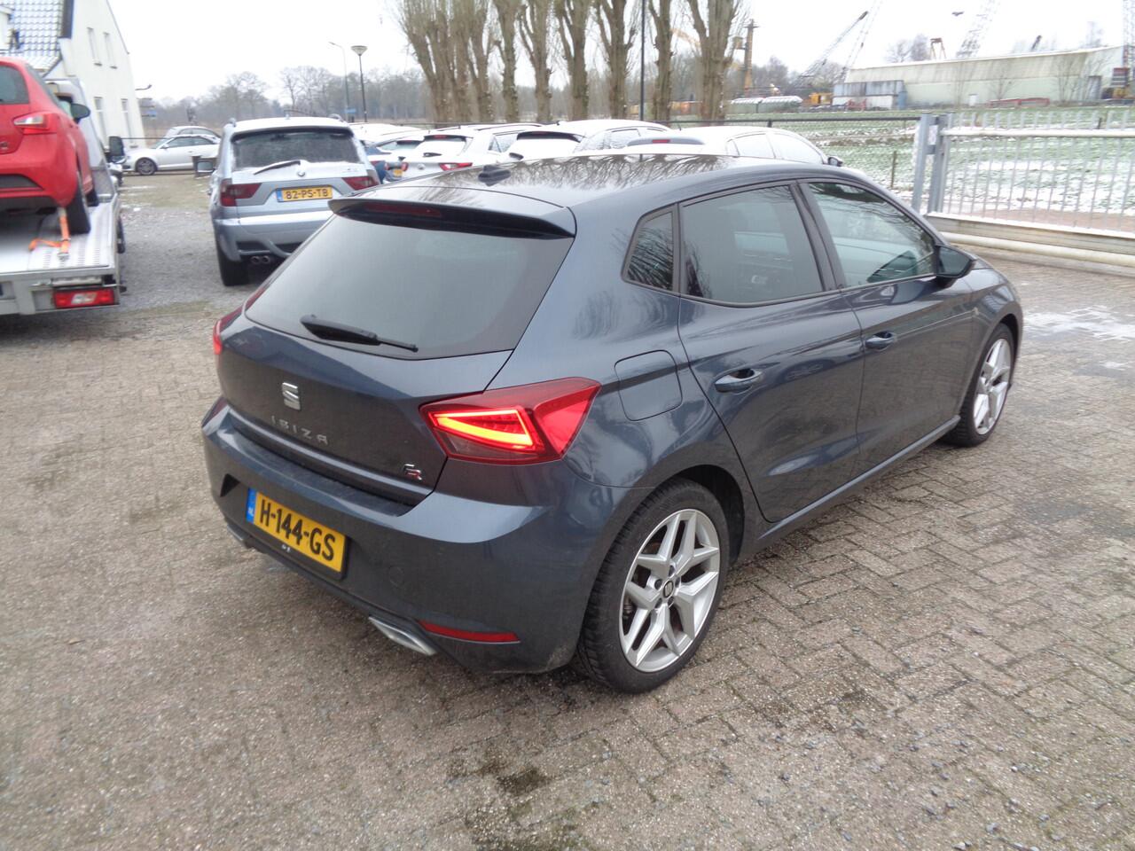 Seat IBIZA 1.0 TSI FR Business Intense Ecc,camera, PDC, Navigatie, carplay/android auto