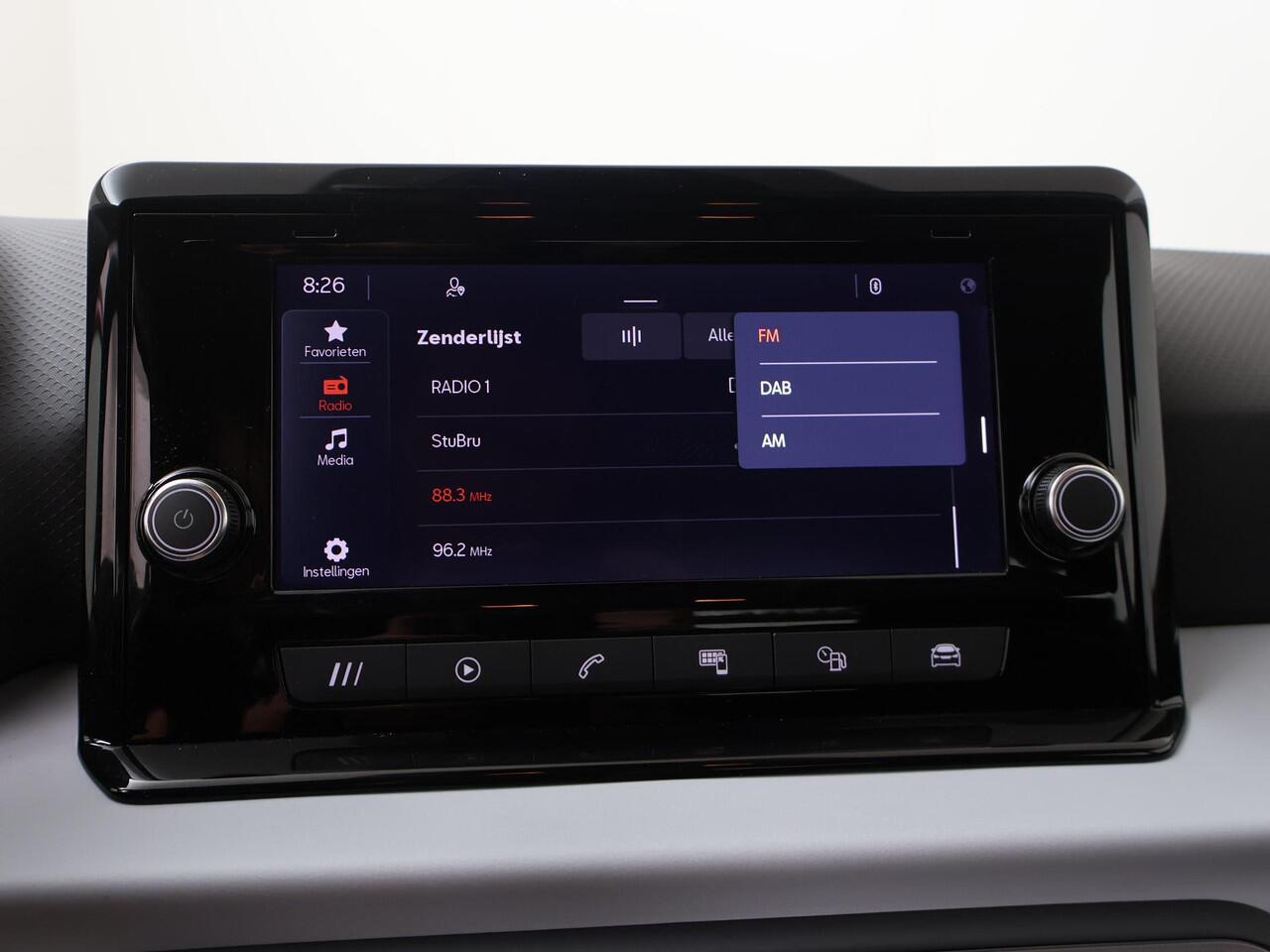 Seat IBIZA 1.0 EcoTSI Style | 95 PK | Climate control | Cruise control | Apple Carplay/Android Auto |