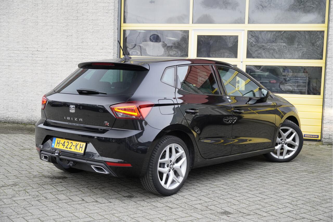 Seat IBIZA 1.0 TSI 5drs FR Business Intense BJ2020 Lmv 17" | Led | Pdc | Navi | Afneembare trekhaak | App-Connect | Climate control | Cruise control | Sportstoelen | Zwarte hemel | Extra getint glas