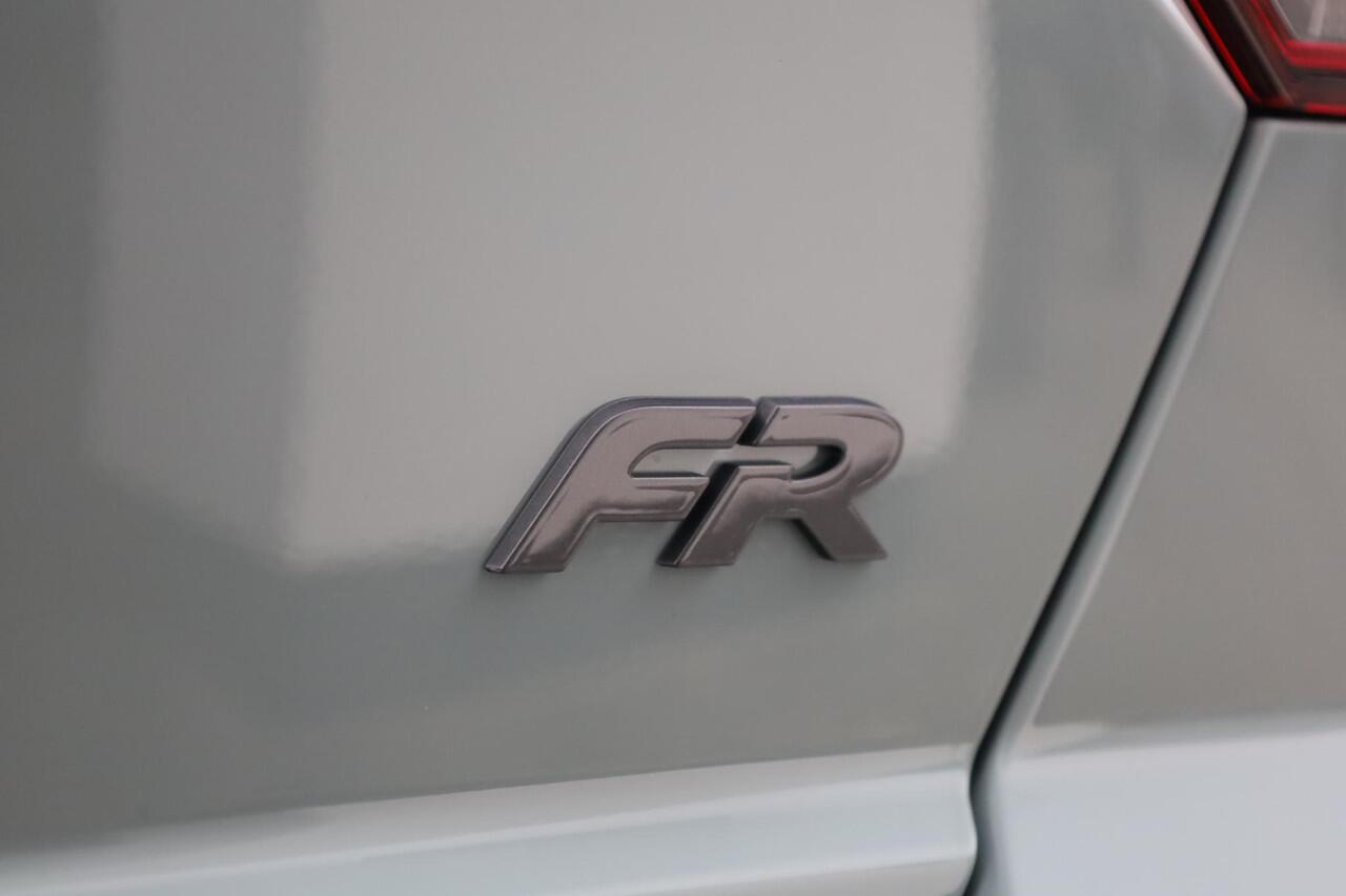 Seat IBIZA 1.0 EcoTSI FR Business Connect 115PK / 85kW Achteruitrijcamera, Apple Carplay & Android Auto, verwarmbare voorstoelen, Keyless Entry, dodehoekdetectie, full LED koplampen, navigatie, draadloos telefoon laden, groot digitaal instrumentenpaneel (Virtual Coc