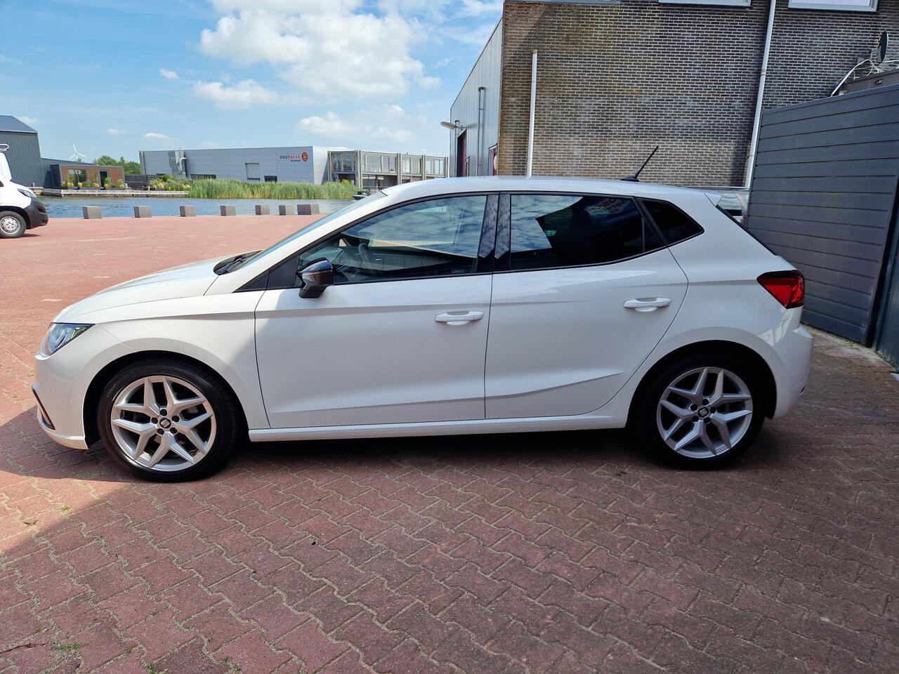 Seat IBIZA 1.0 TSI FR Business Intense 12MND BOVAG GAR | ACC | CLIMA | CARPLAY | CAMERA | KEYLESS | NAVI |