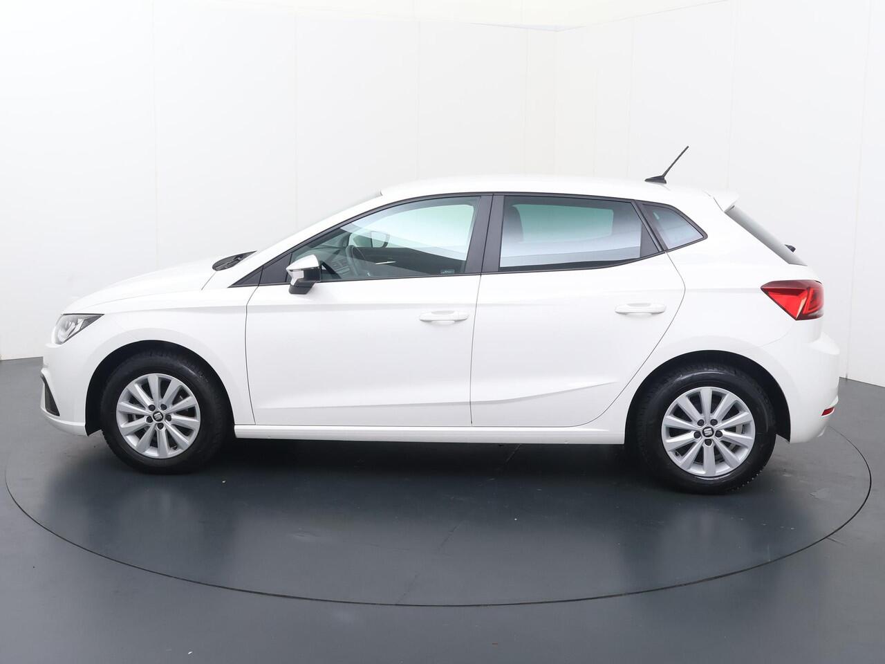 Seat IBIZA 1.0 TSI Flex | 95 PK | Cruise control | Climate control | Achteruitrijcamera | Apple Carplay/Android Auto |